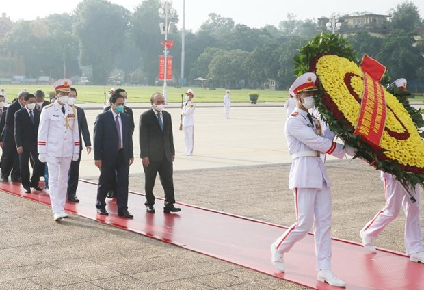 Leaders commemorate President Ho Chi Minh on National Day